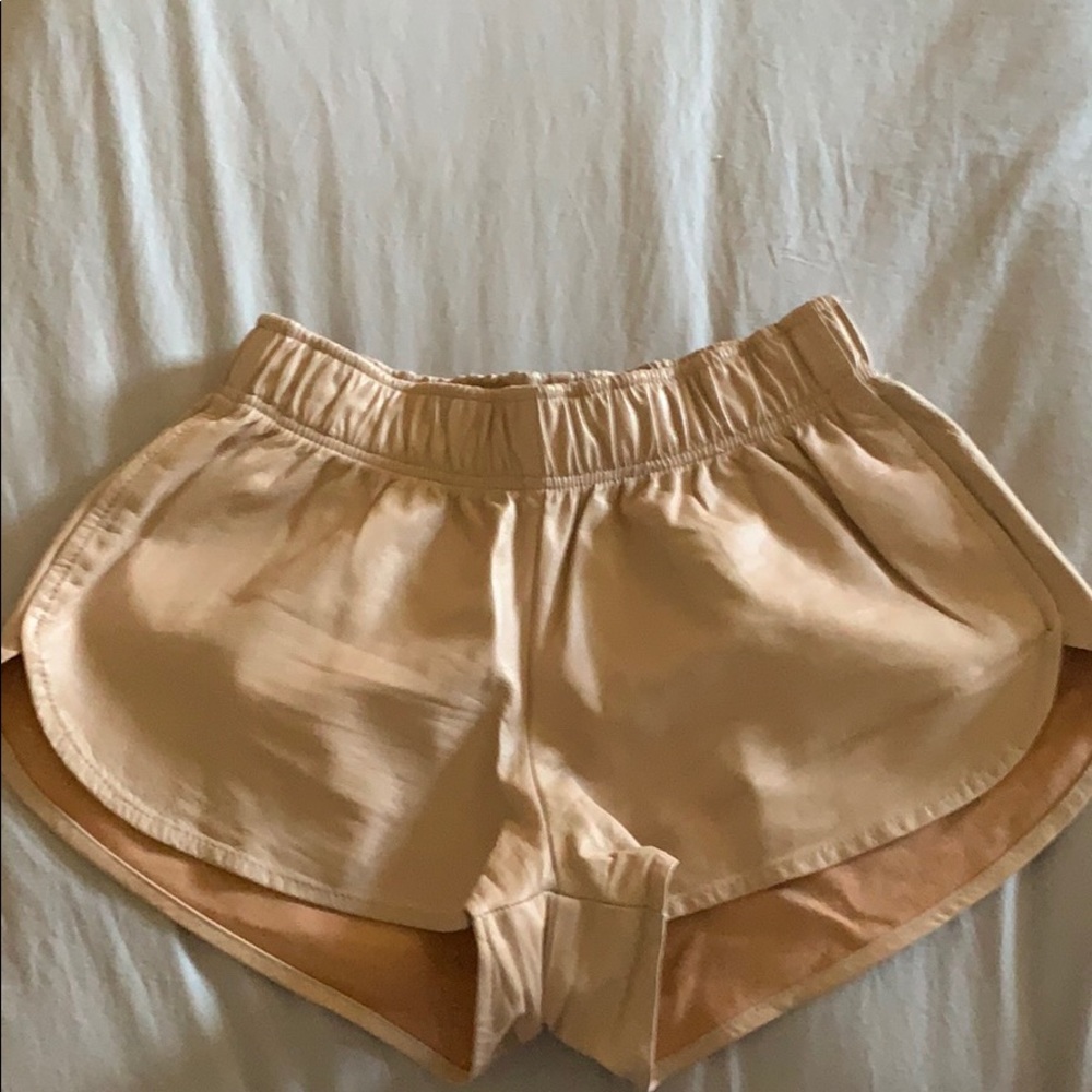 Women’s Rails lambskin tan shorts size small